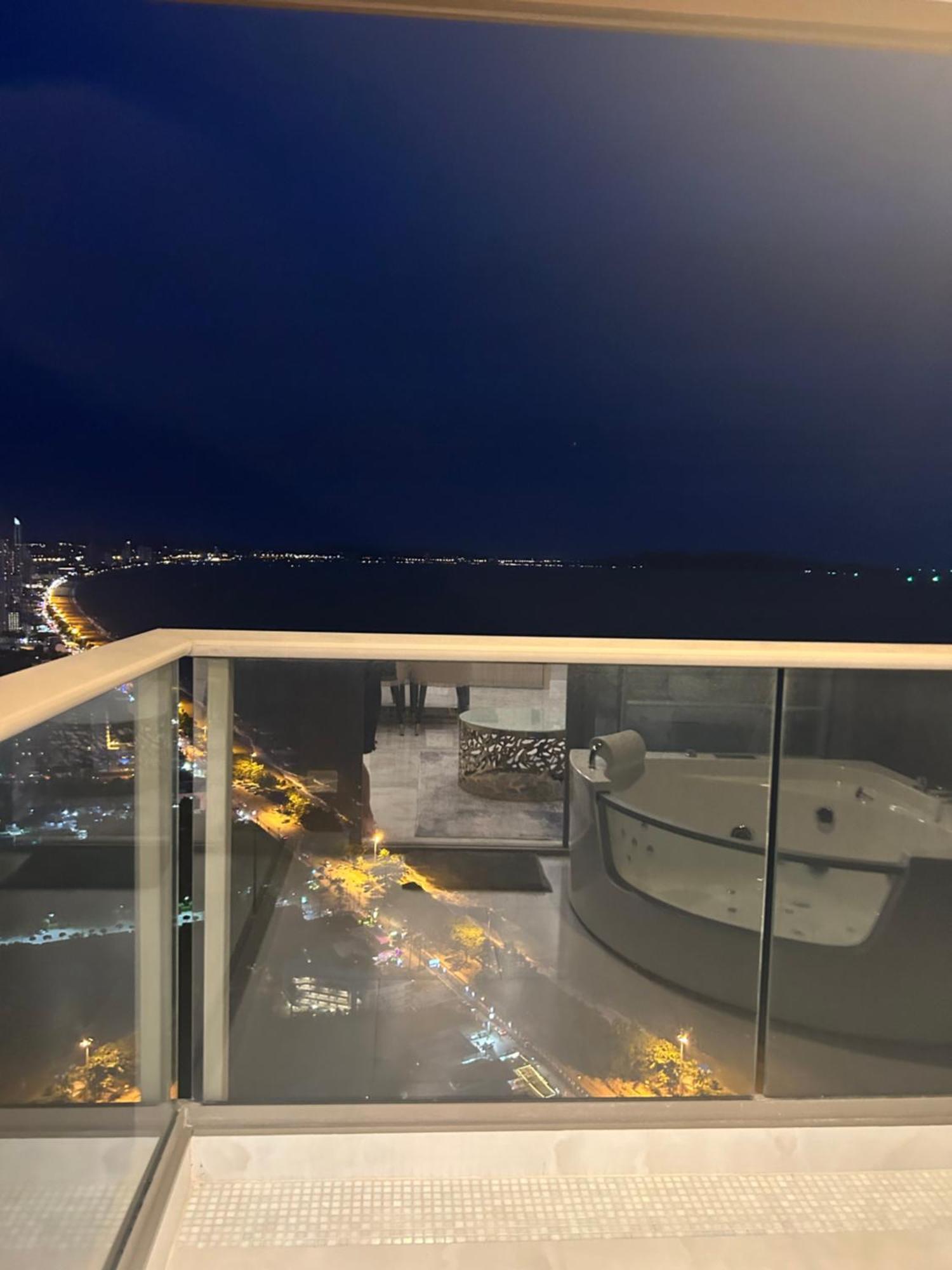 Copacabana Beach Jomtien 科帕卡巴纳海乔木提安海滩毗邻乔木提安夜市 Exterior foto